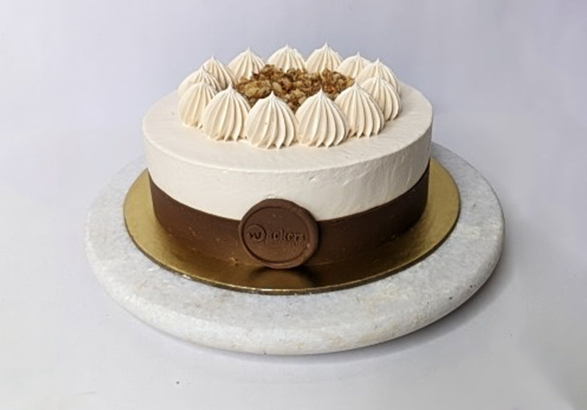 Caramel Walnut Crunch Cake