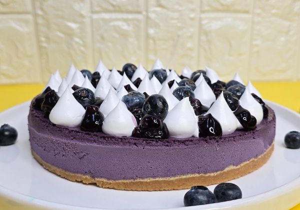 Blueberry Baked Cheesecake
