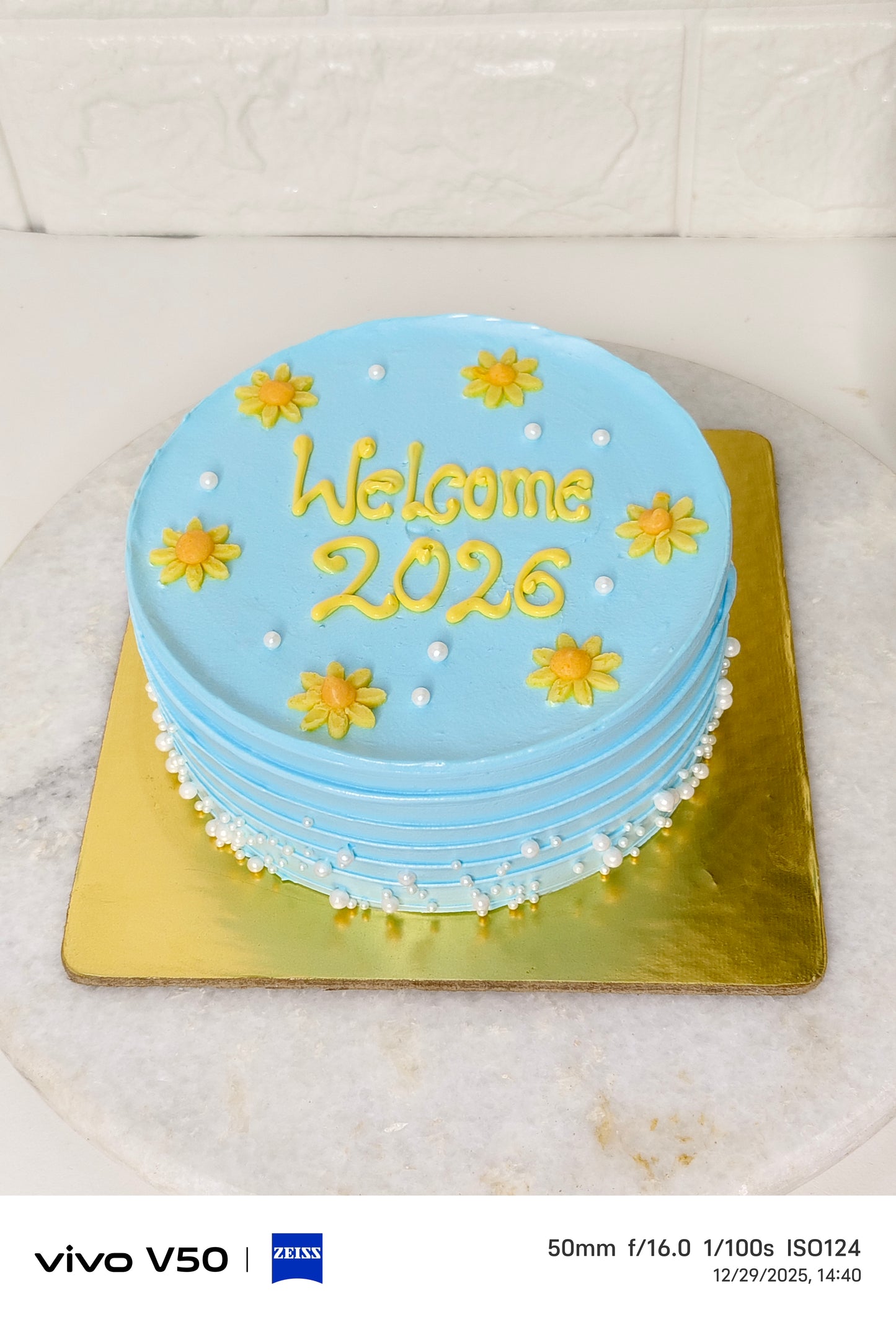 Pineapple bento cake 250GM