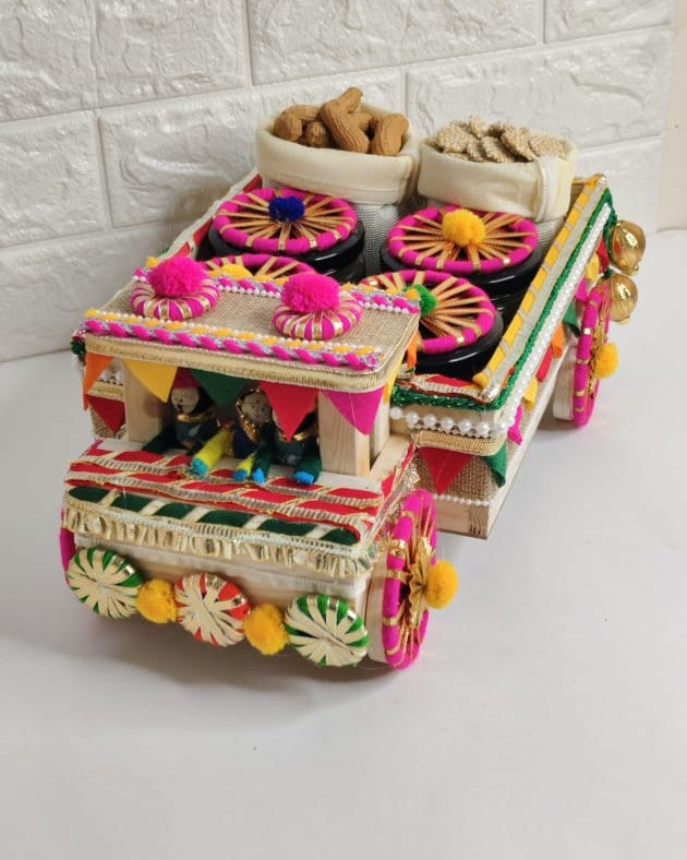 TRUCK OF FESTIVE TREATS