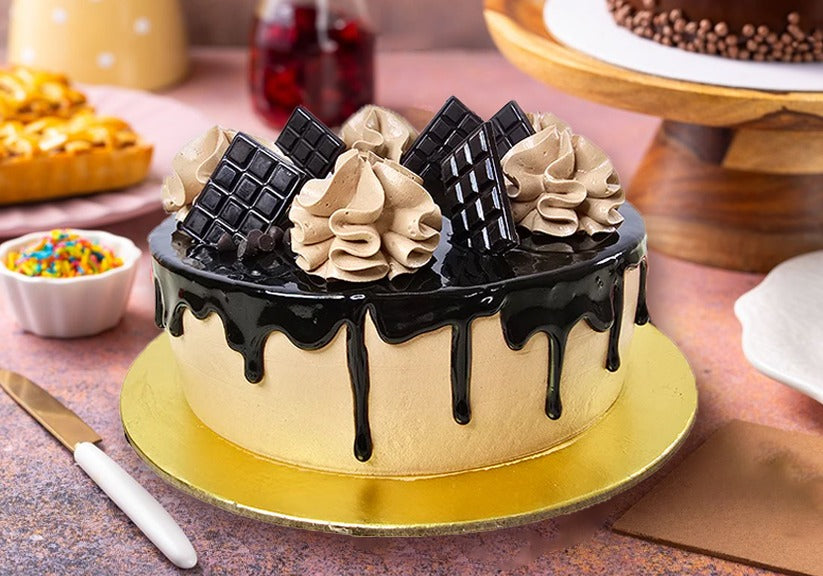 Chocolate chips Cake