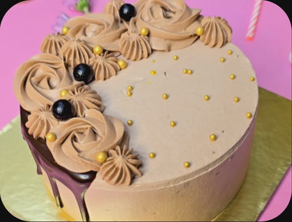 Round Soft Truffle Bento Cake